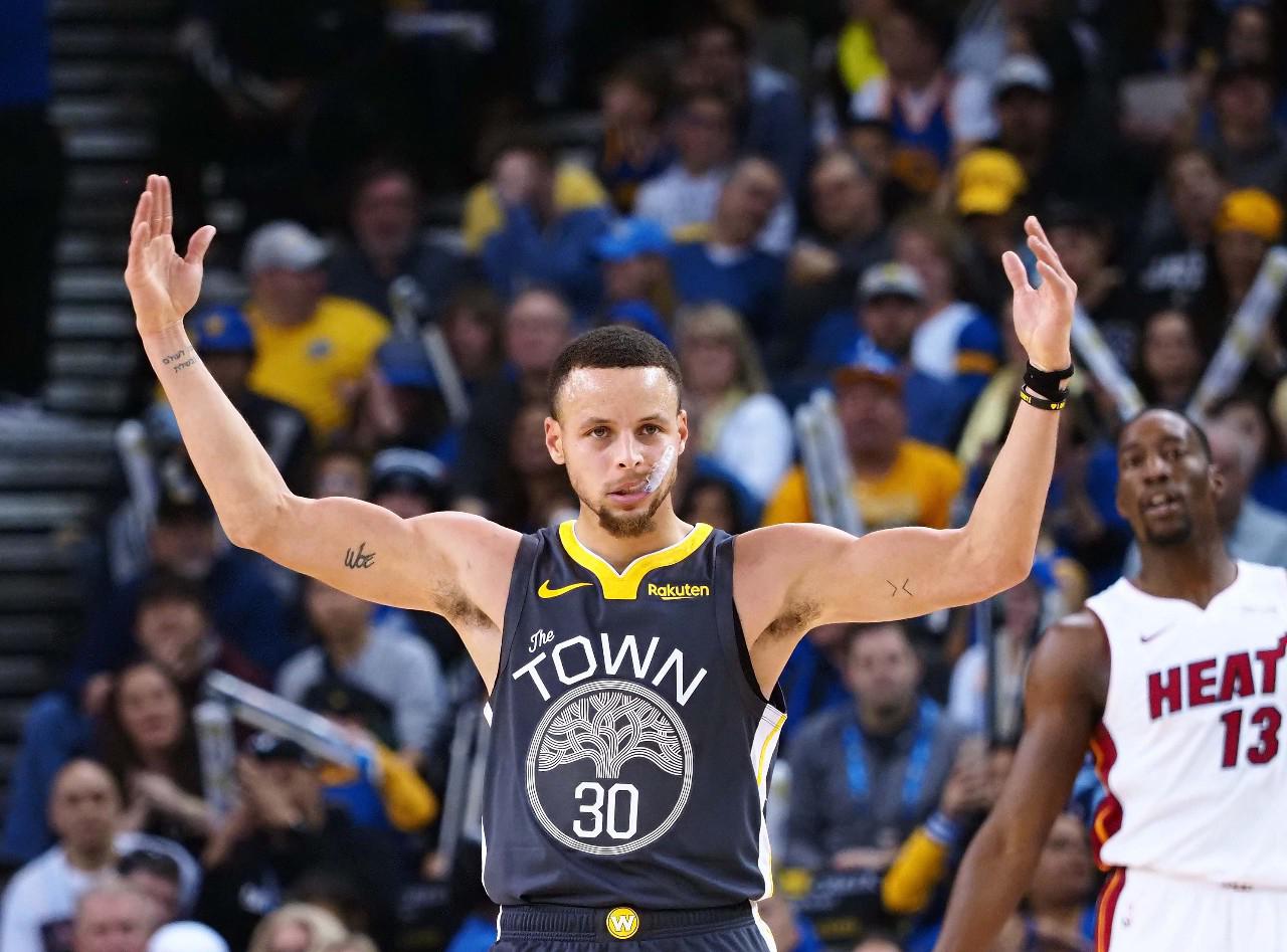 其在赛场上 其在赛场上