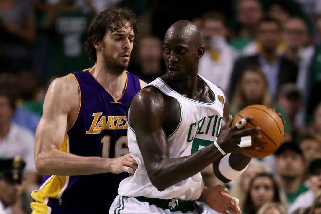 中场的连接 中场的连接