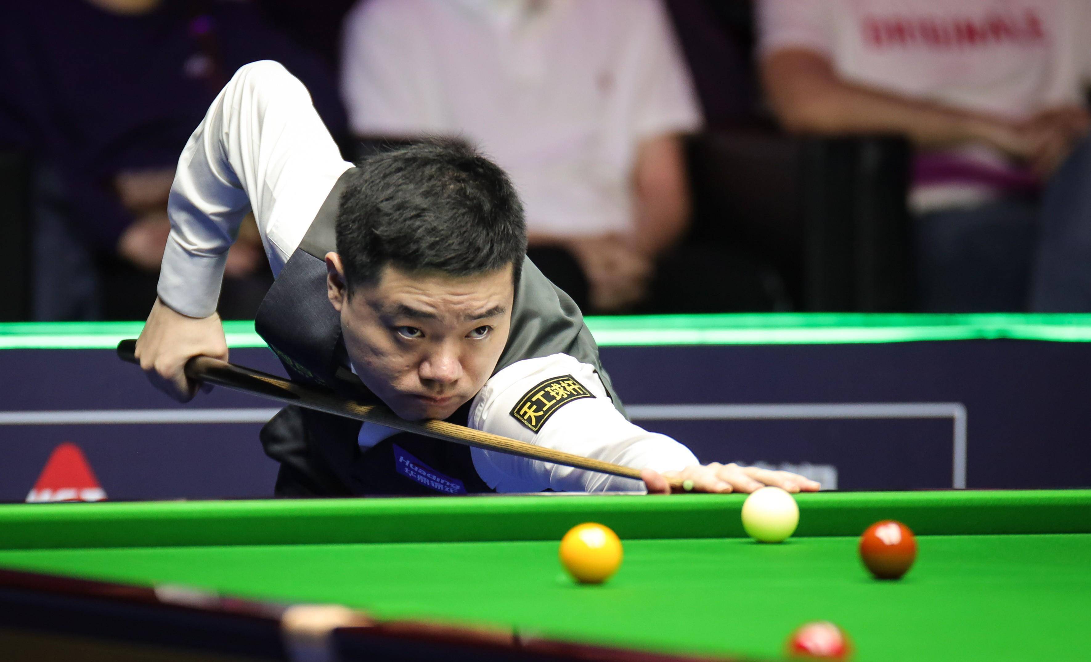 前场压迫精 前场压迫精